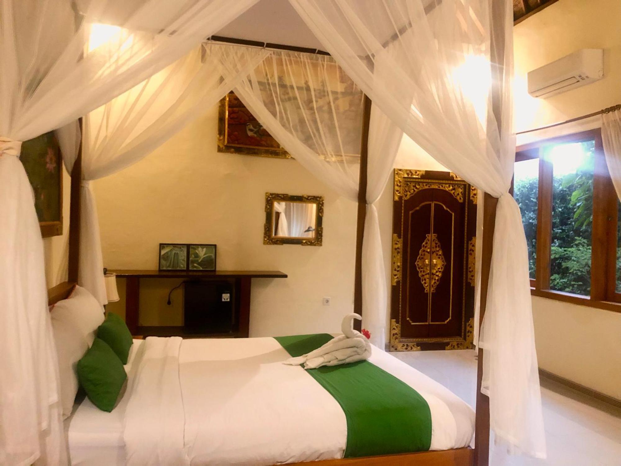 Graha Madesimon Hotel Ketewel Exterior foto