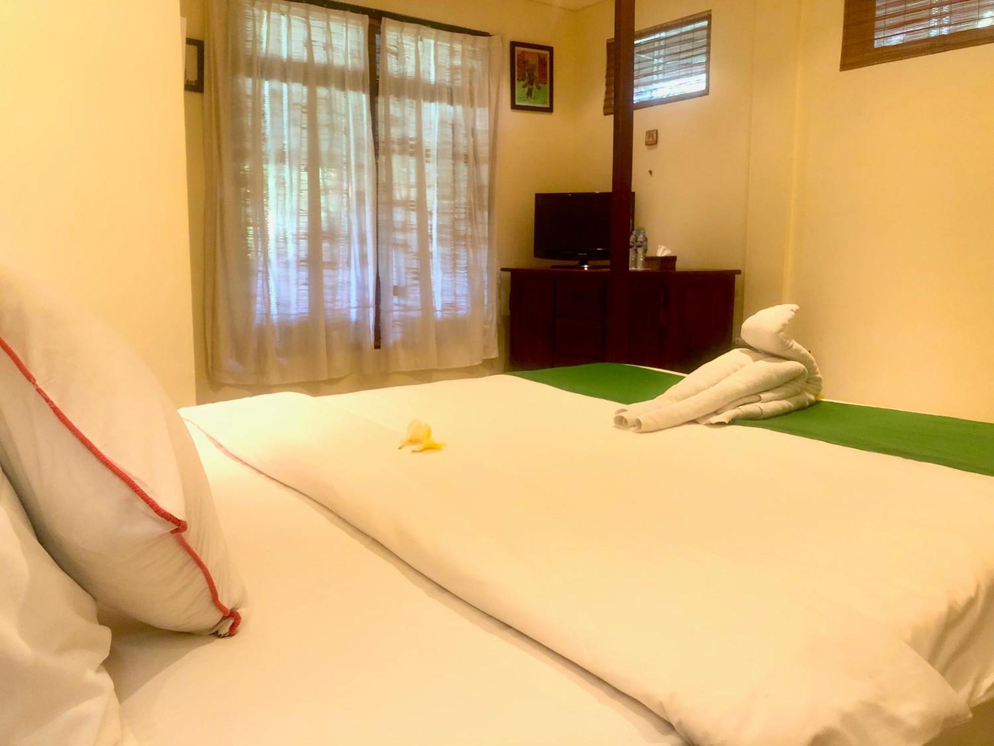 Graha Madesimon Hotel Ketewel Exterior foto
