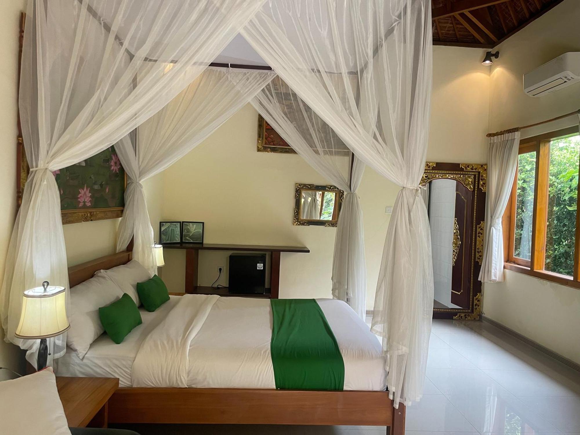 Graha Madesimon Hotel Ketewel Exterior foto