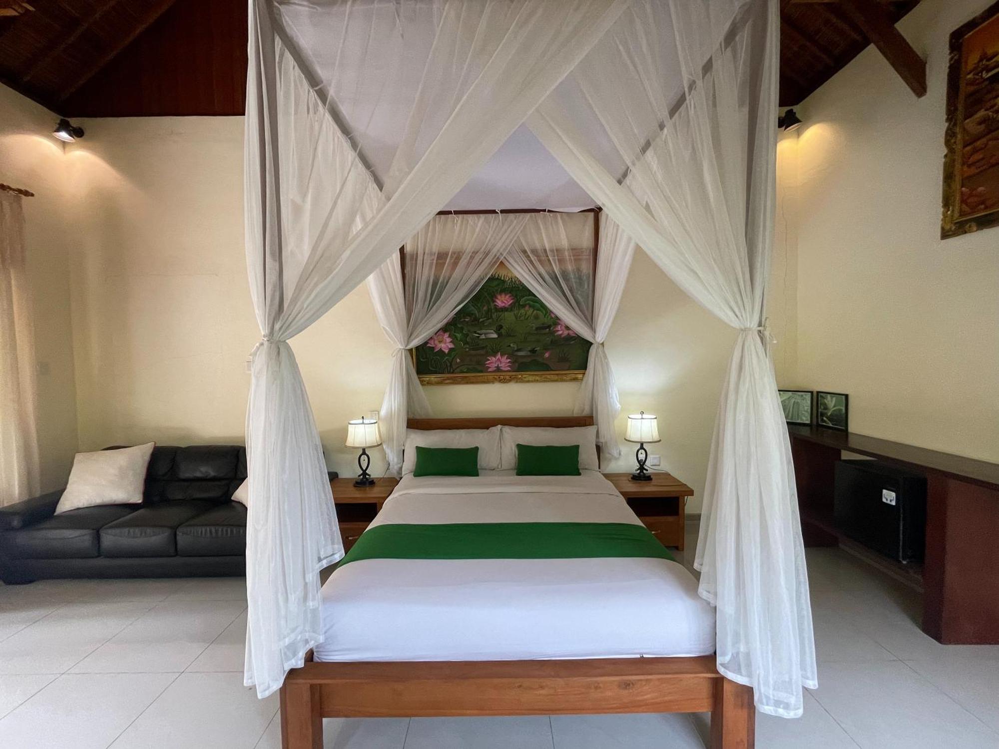 Graha Madesimon Hotel Ketewel Exterior foto