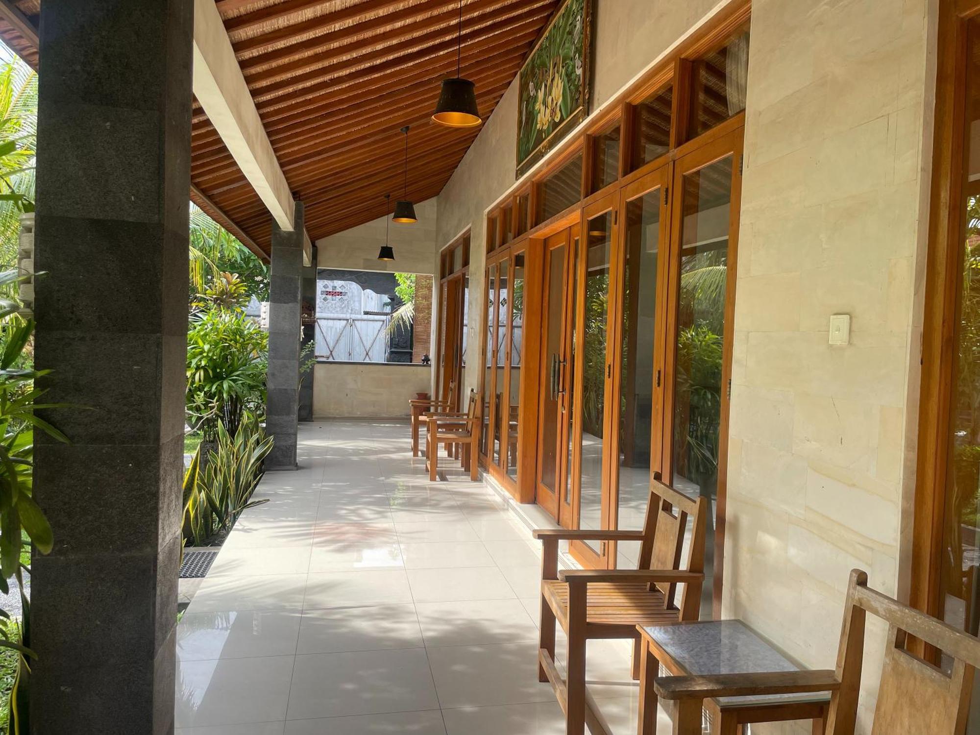 Graha Madesimon Hotel Ketewel Exterior foto