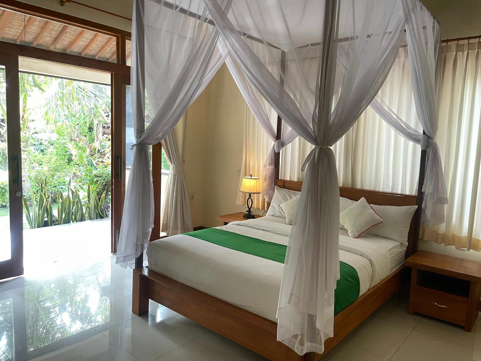Graha Madesimon Hotel Ketewel Exterior foto